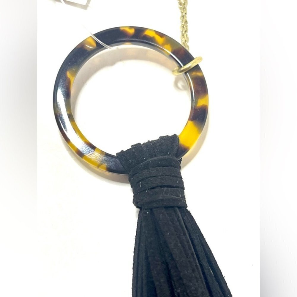 Main street Collection Long Tortoiseshell and Black Tassel Necklace New - Picture 2 of 4